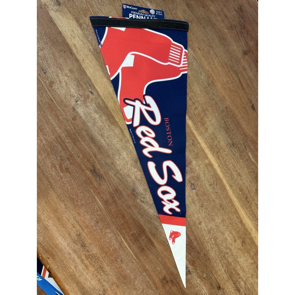 BOSTON RED SOX‎ ROLL UP FELT PREMIUM PENNANT 12"x30" NEW WINCRAFT 👀